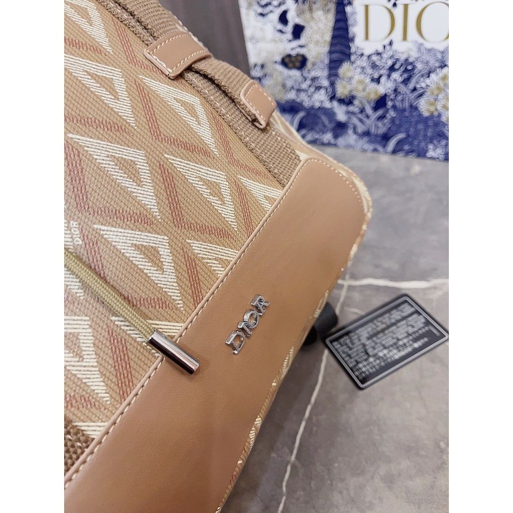 sg-11134201-22120-zh0ldthatjkv86