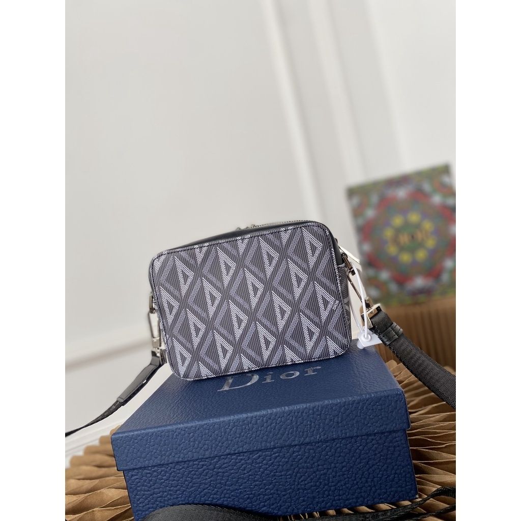 sg-11134201-7qvd8-ljp96bax3qwu64