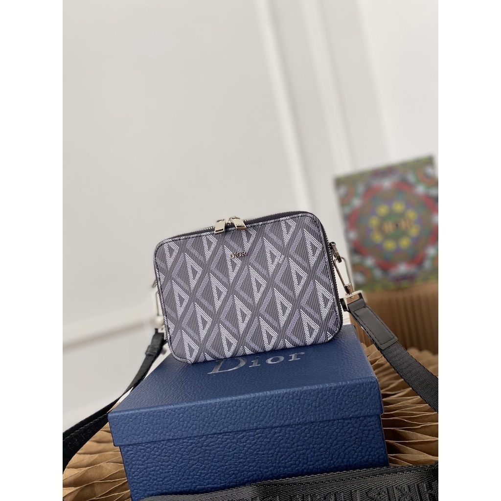 sg-11134201-7qvdk-ljp96bh0usvr1e