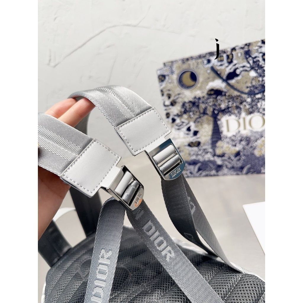 sg-11134201-23020-2738sf2pb1mv1a