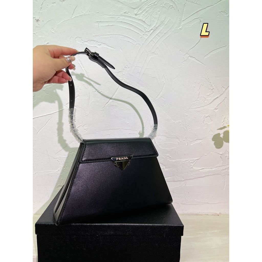 sg-11134201-7rblo-lp4t6tyiopvy26