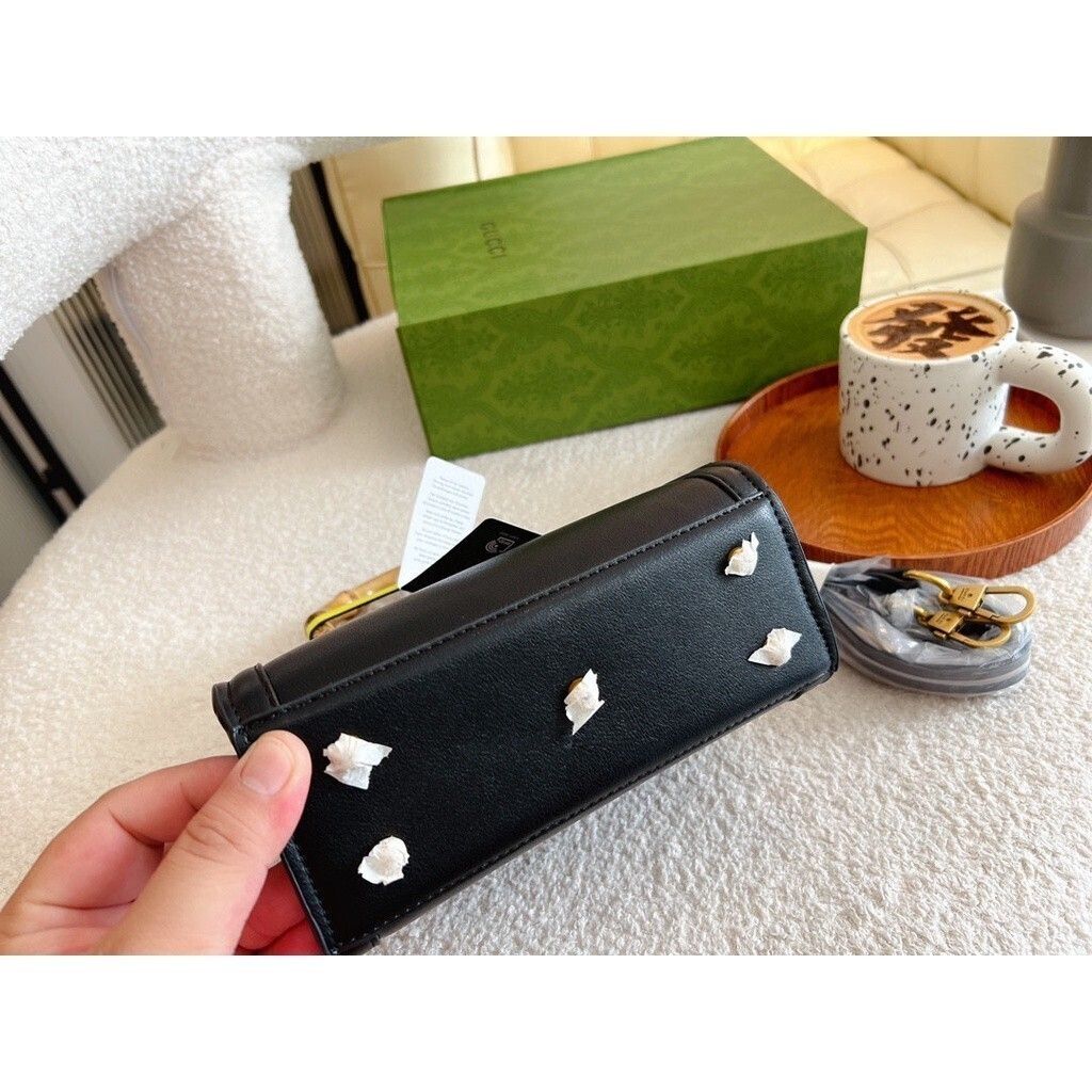 sg-11134201-7rd48-lwbm9ih105mkb7