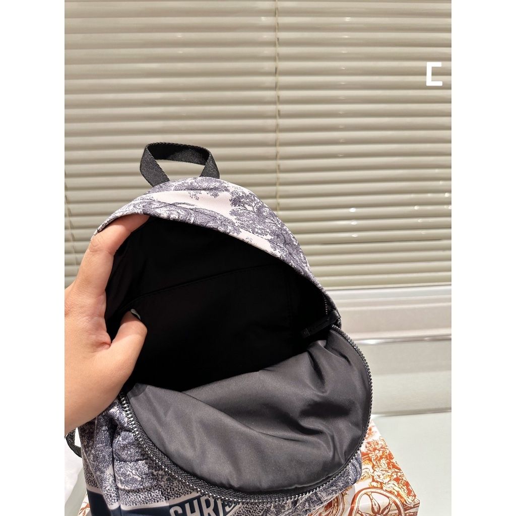 sg-11134201-7qvez-li1iuhmsxcs484