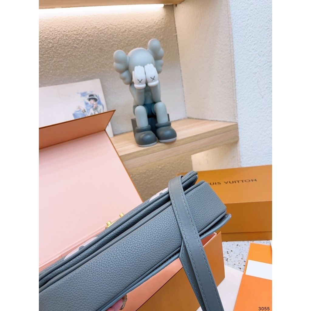 sg-11134201-7rbms-loc1us3fitjza4