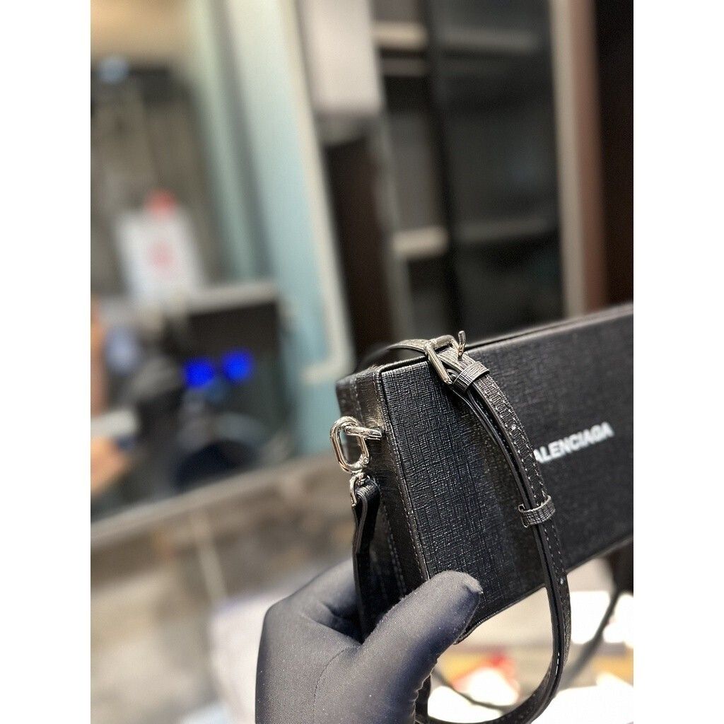 sg-11134201-7rdw0-lxfn4d8hadhm70