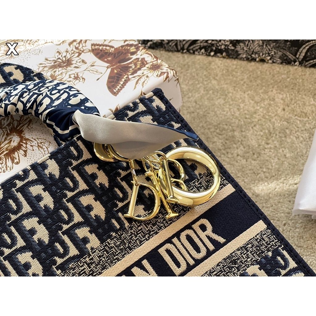 ef09c8a56d3567d33376d151d859db53