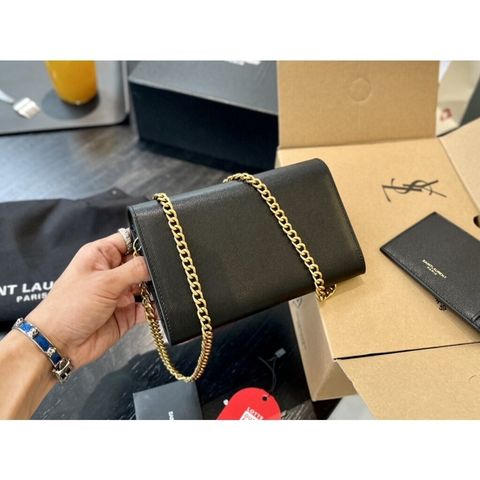 sg-11134201-7rcdk-ltxoiuxmhs40fa