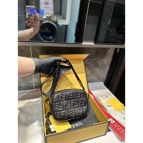 sg-11134201-7rcdt-lsqp3z0mo7j7a3