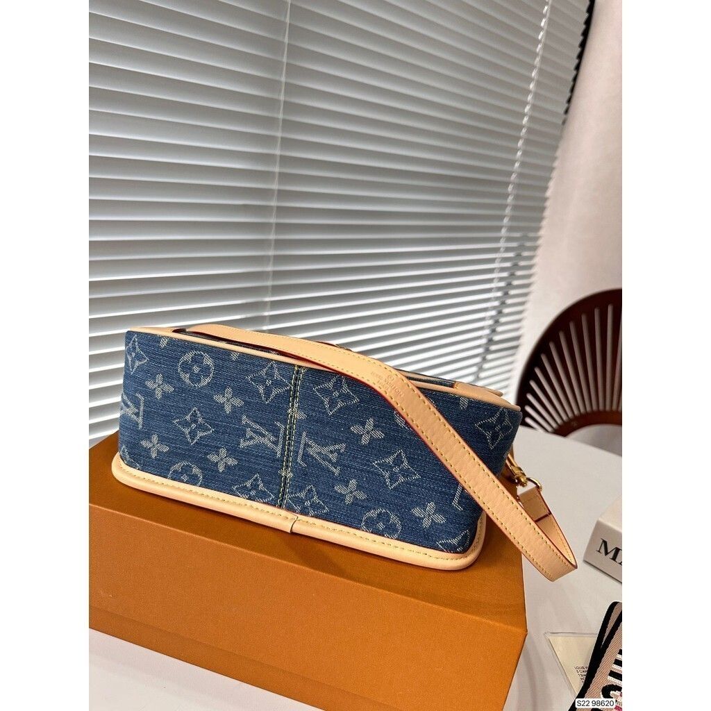 sg-11134201-7rcc2-lsqlqv20y3w21c