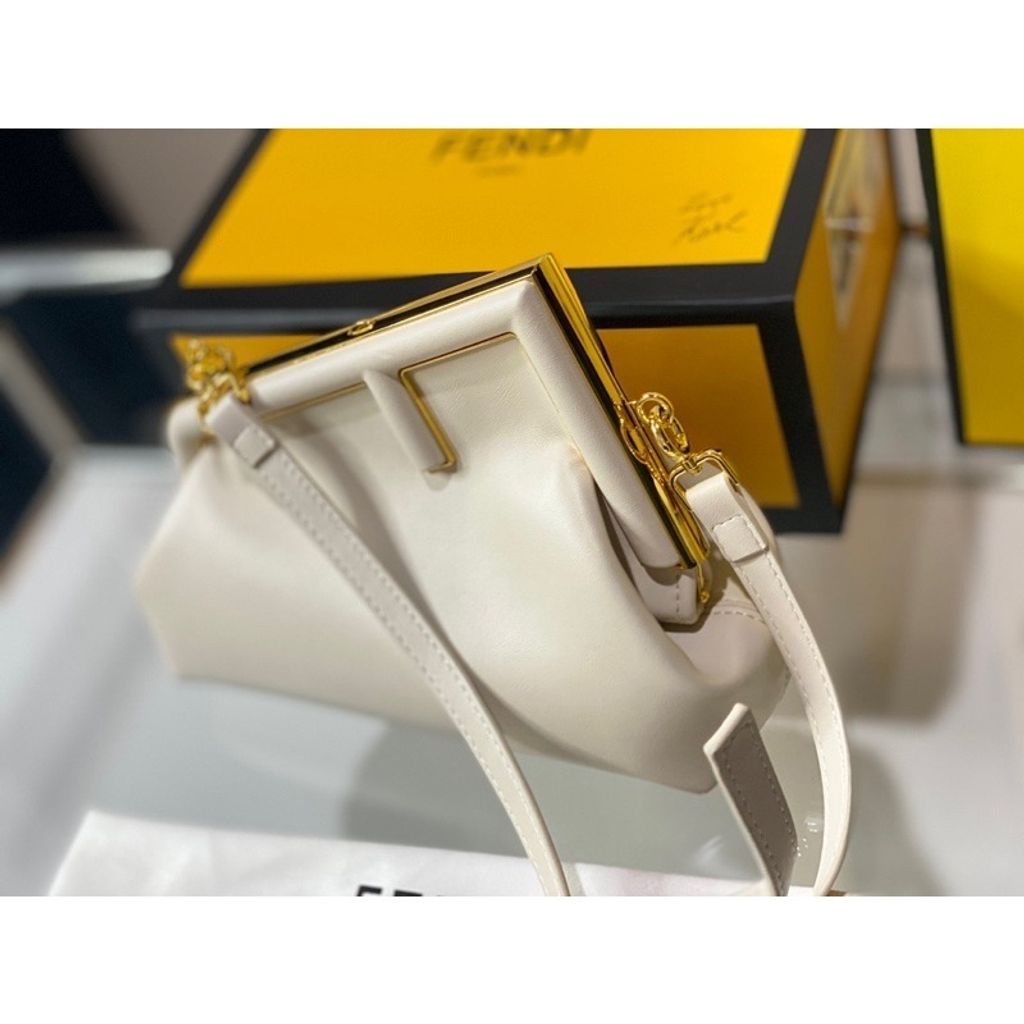 sg-11134201-7qvdy-libb997z9ekmb7