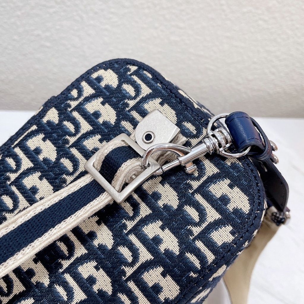 bfb61fc1a806de76b28fadd3231adaa1