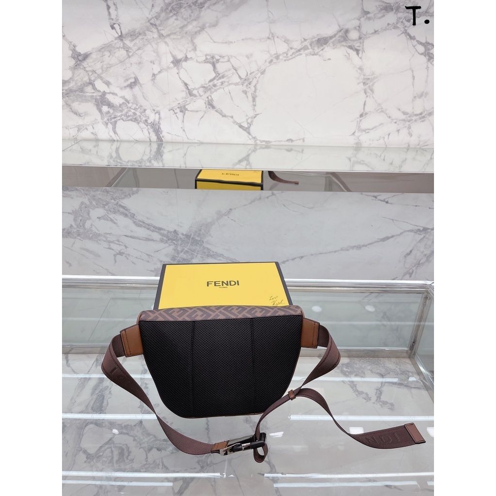 sg-11134201-7qve6-li72xzvgc5cd0c