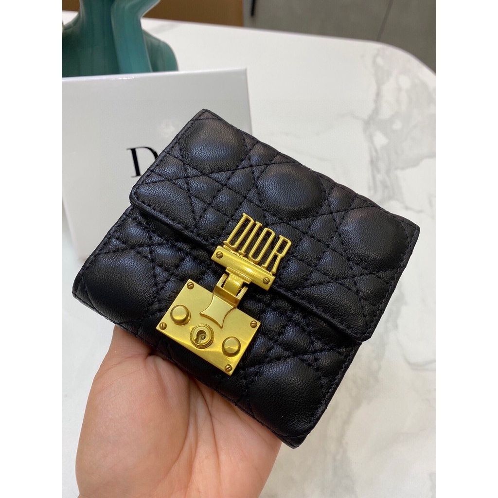 sg-11134201-23030-1u95u5dajbovbb