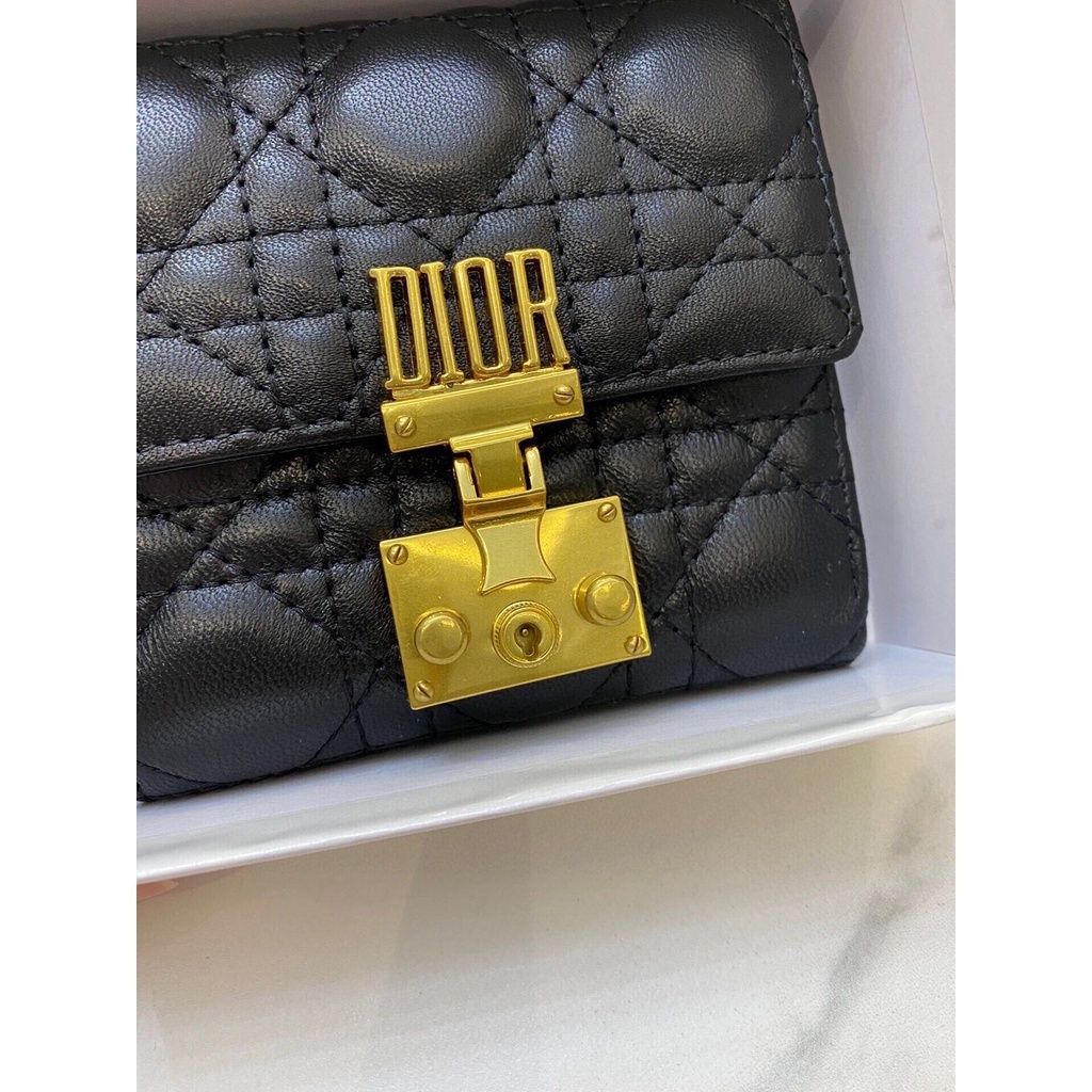 sg-11134201-23030-5xxl1ieajbov4f