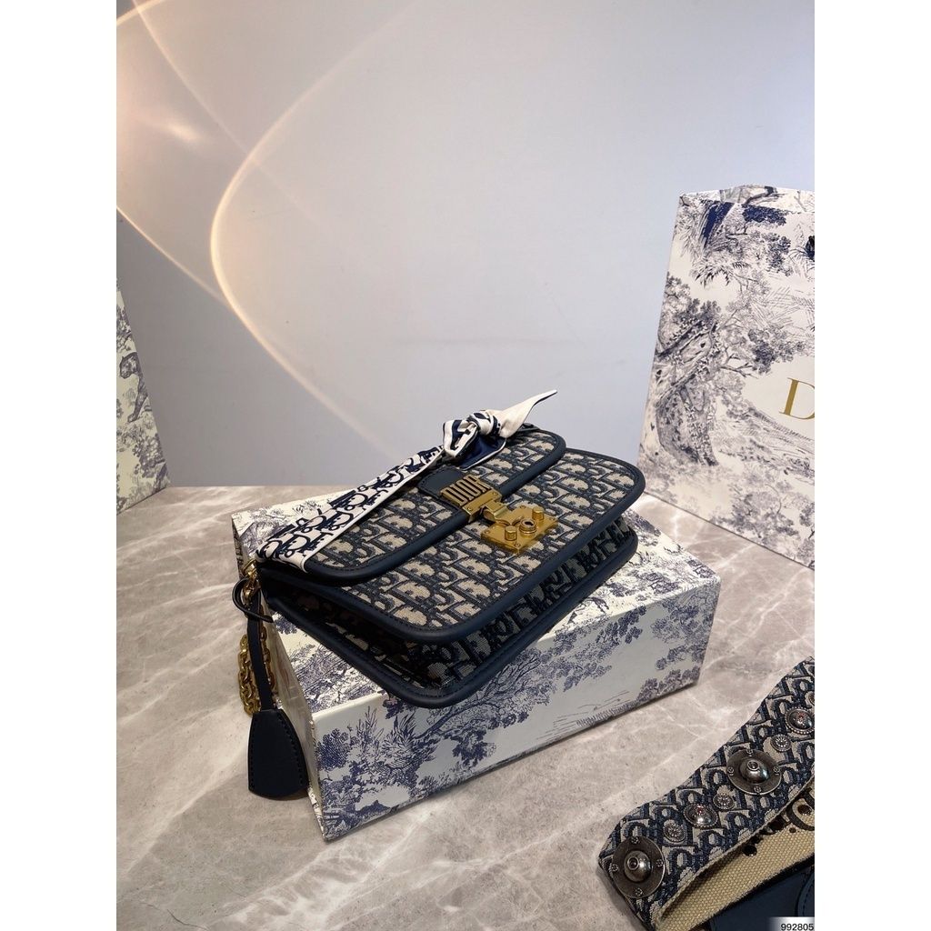 6fbd744b2d03bb8f4b10d4b47447f607