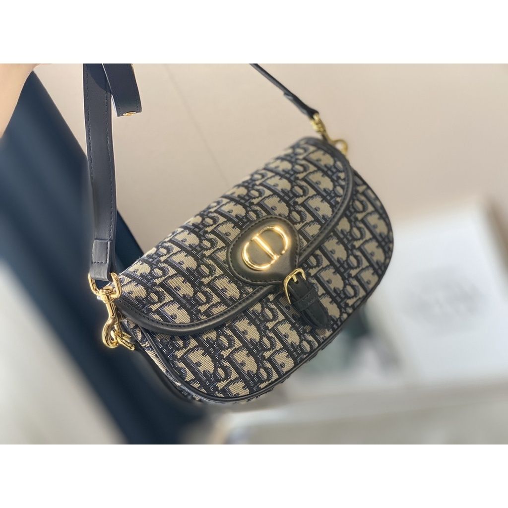 0273aaa7602d117f142be7347cbbca13