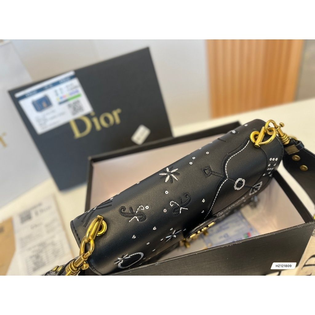 sg-11134201-7qvd6-li71n1fq34s70d