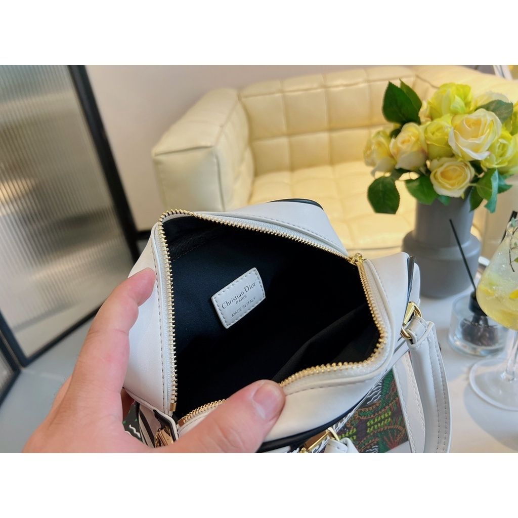 sg-11134201-7qvd1-livqa6nq2vbafa