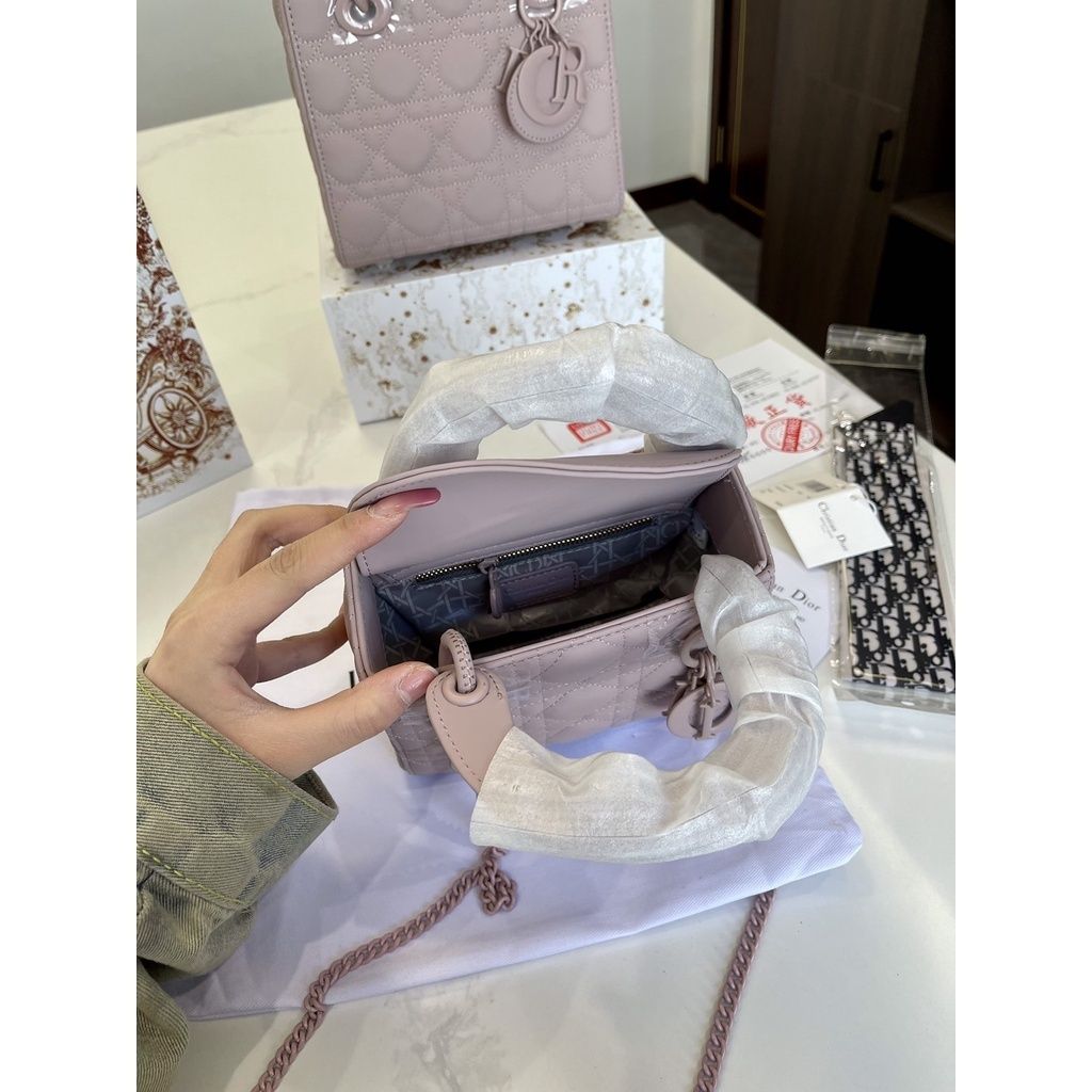 sg-11134201-7qvde-lfmb7hpuk3nw9a