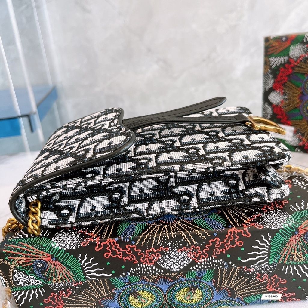 1c5db29c38a705c83e348223b6c2f48f