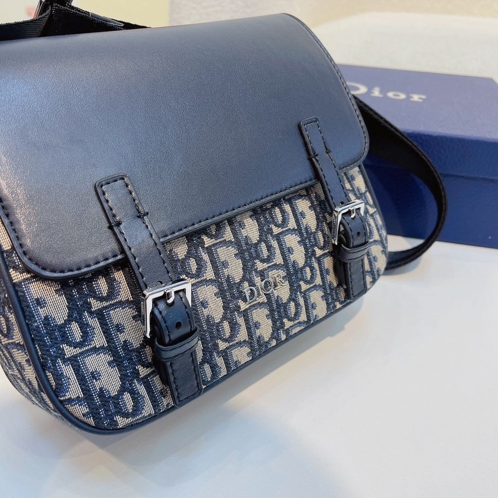 sg-11134201-7qvev-lj5rzfo98tu5a2