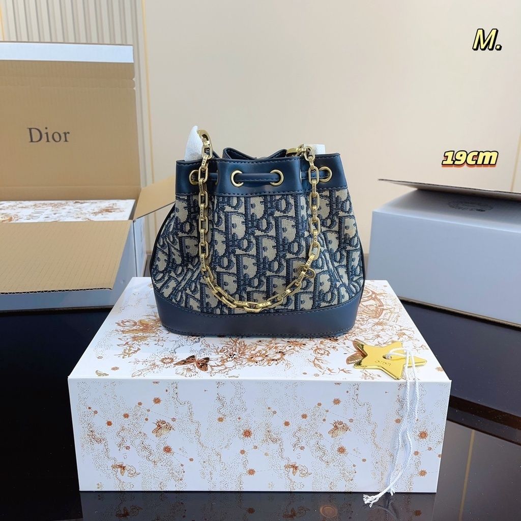 sg-11134201-23020-woq1beuxn5mv39