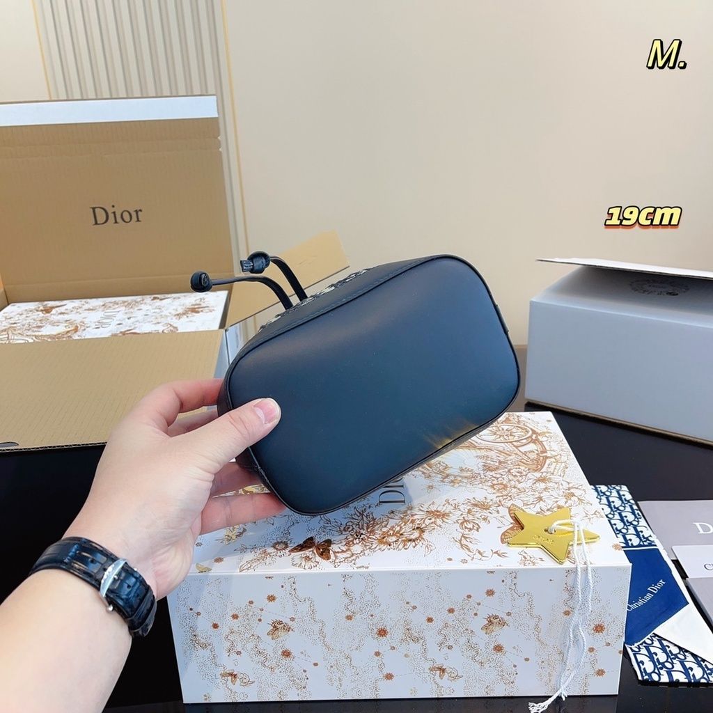 sg-11134201-23020-tt7dpuuxn5mvc2