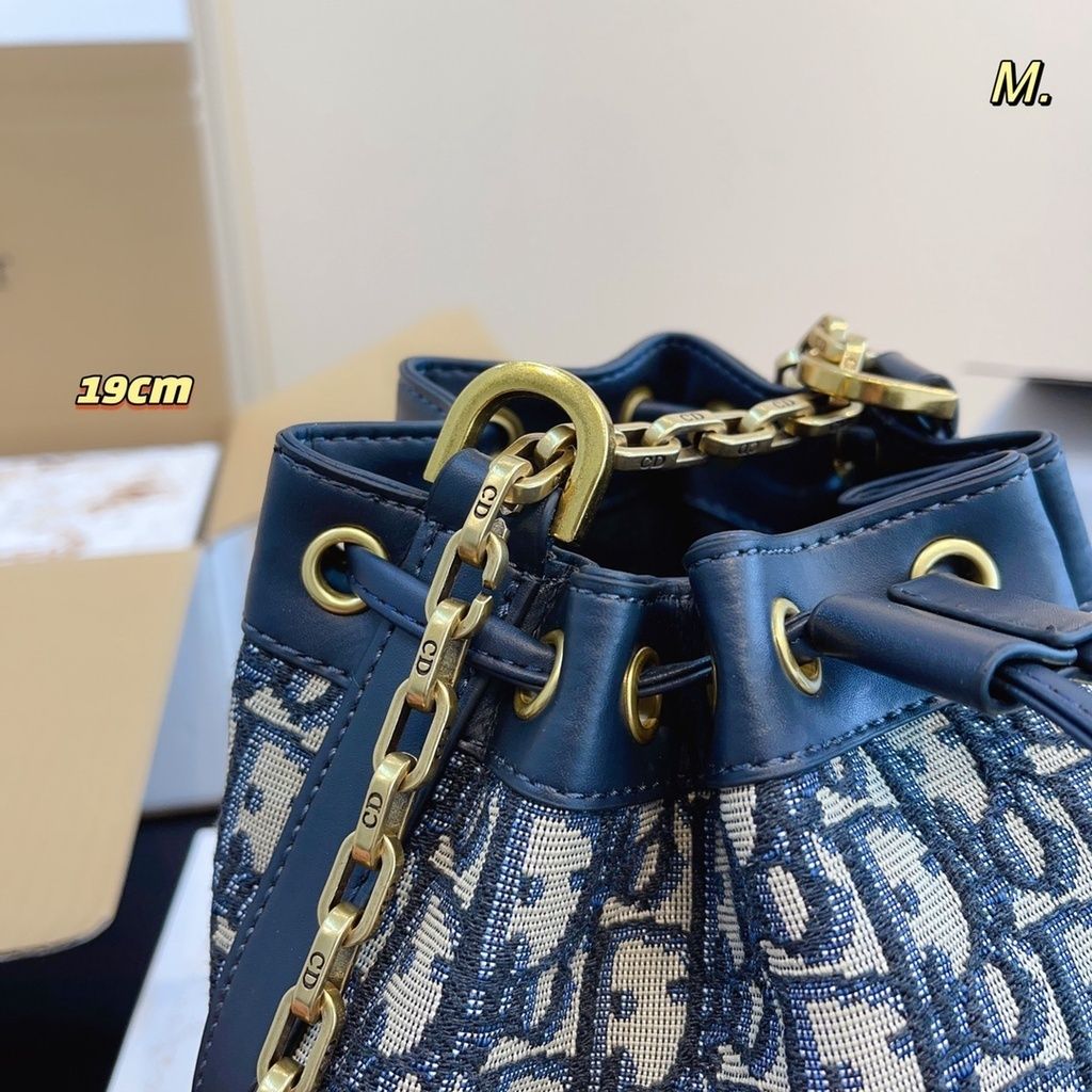 sg-11134201-23020-d55kifvxn5mva5