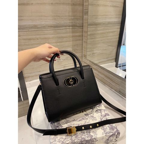 sg-11134201-7qvdp-livqaft2owpb8a