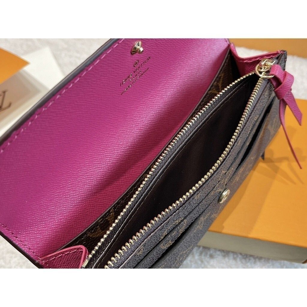 sg-11134201-7rcfd-lry1uv44aj40cd