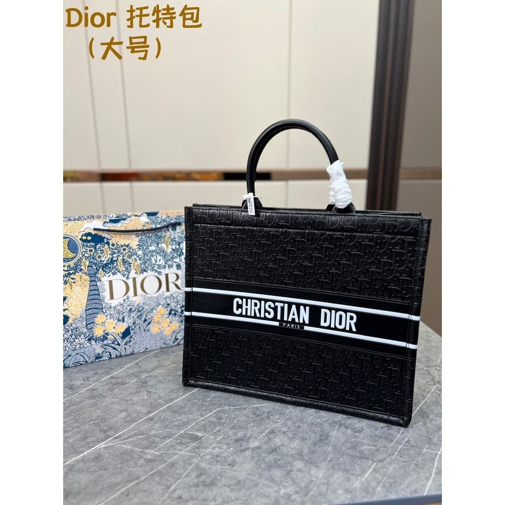 sg-11134201-23010-s08w8qxzjumvc9