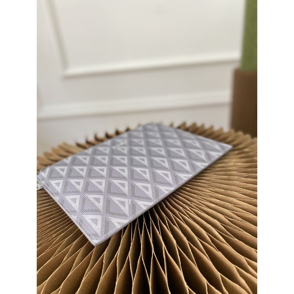 sg-11134201-22090-nr89qwqaw2hv5c