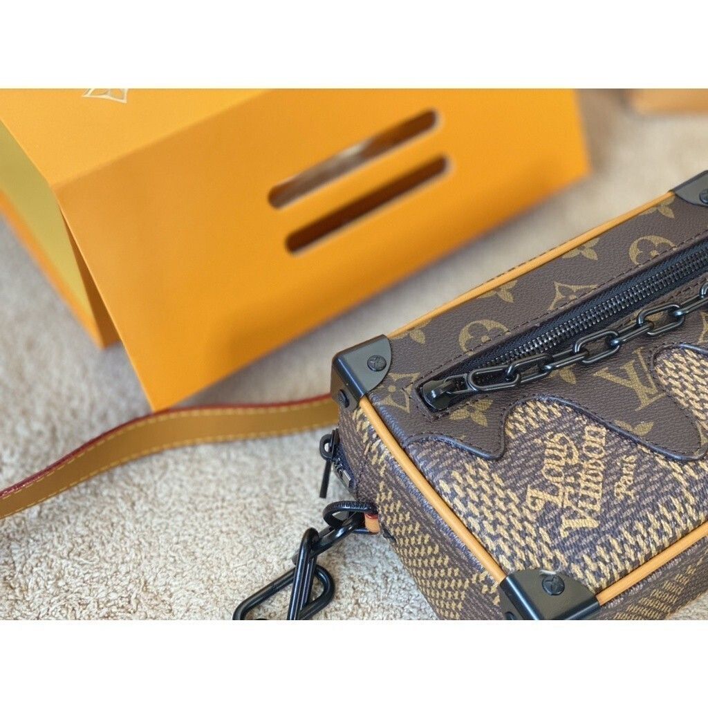 sg-11134201-7rcds-lry204y2hvjs6b