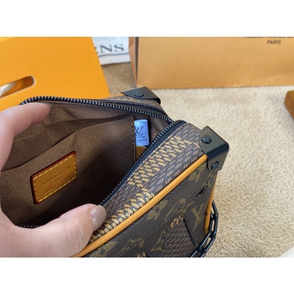 sg-11134201-7rccb-lry205qdcfzz9c