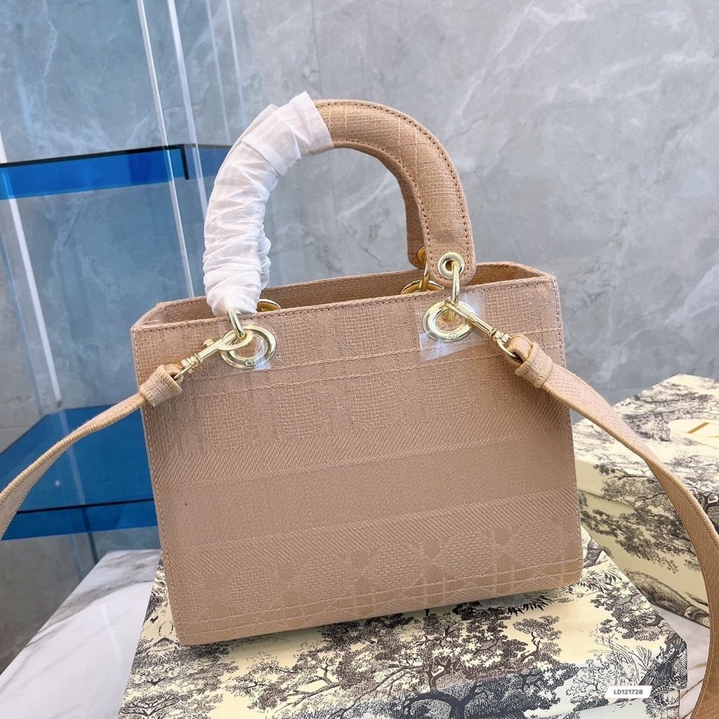 b7c0b68f3dd8aead55e94e9b957527ba