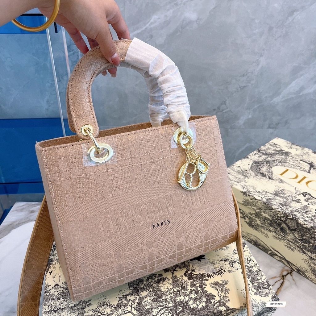 9f3bfa169184bfaeb27ff58d33e8ce43