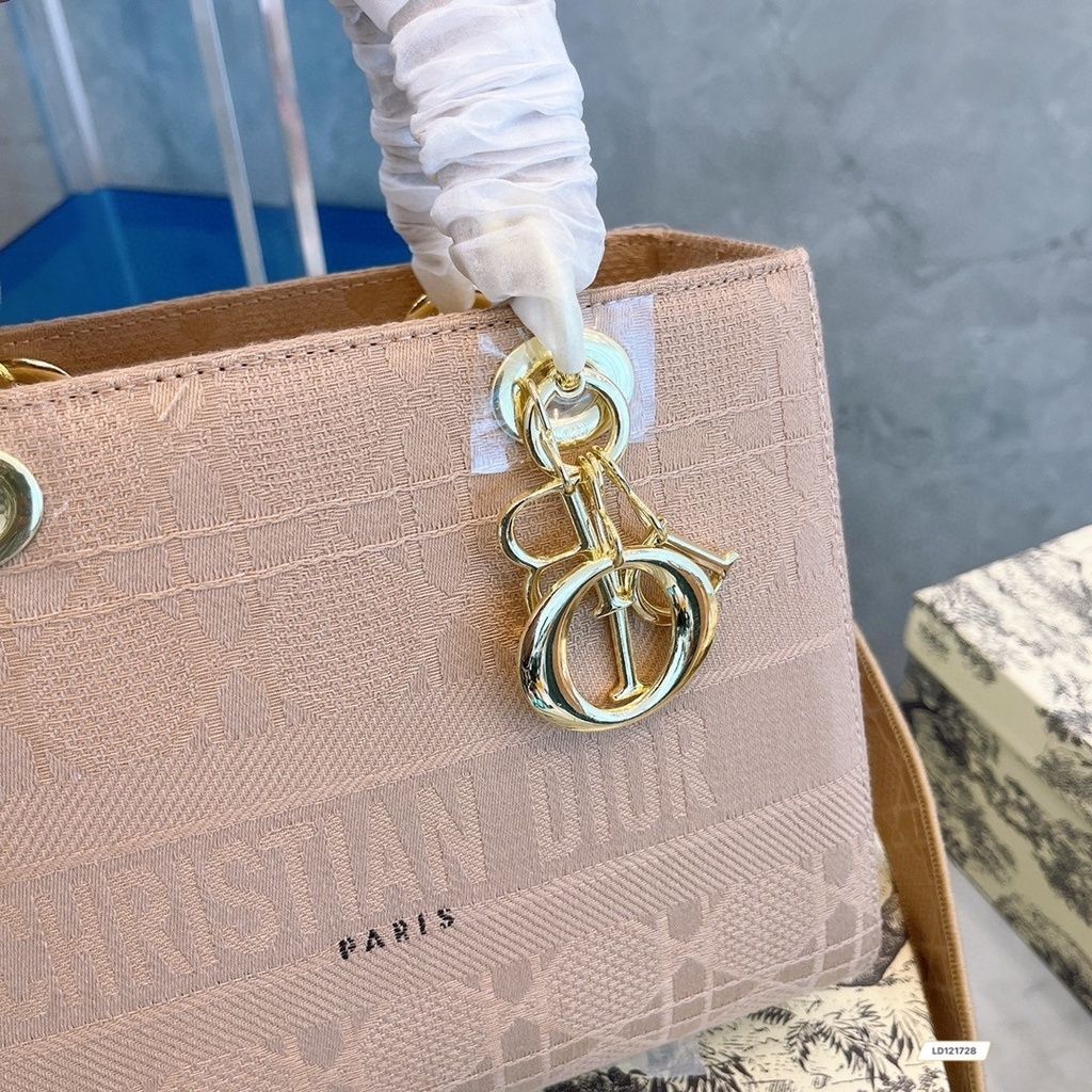 653331d79589c4cbced888b868019b76