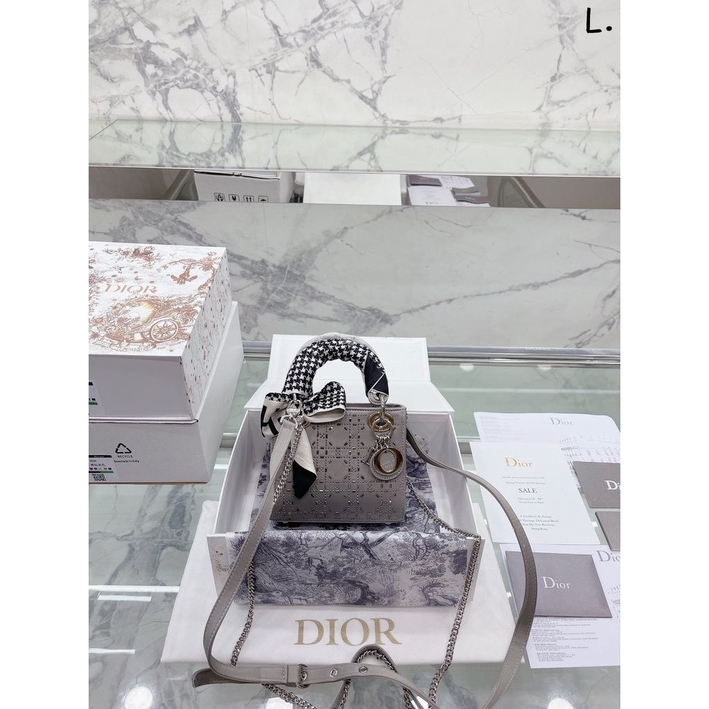 d1e51a9f756cc10e2ed00e4b7cc45e35