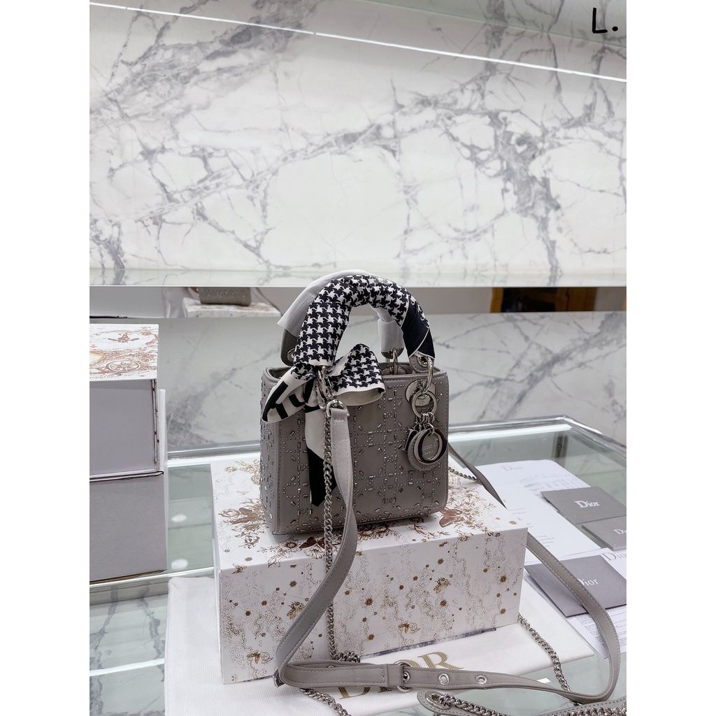 4be44ee0a809a7b367a0230543744720