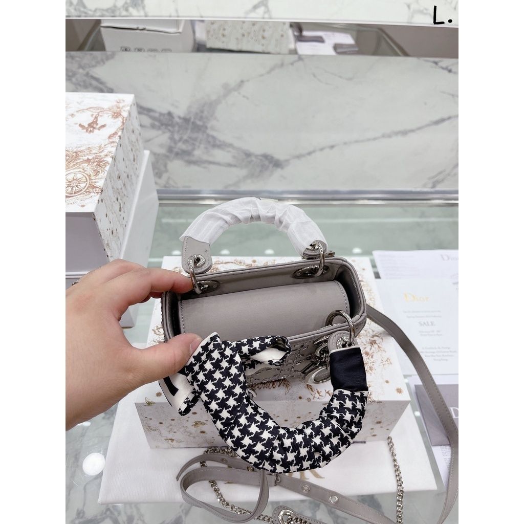 8732381693beb5d48a6d9e40268ad8f1