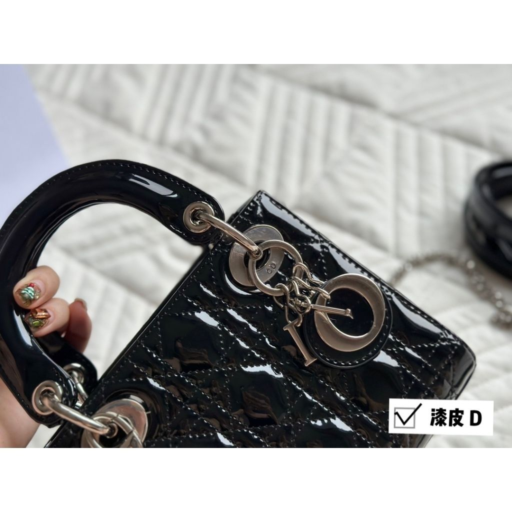 my-11134207-7r98r-lqpxzr2yyzmd12