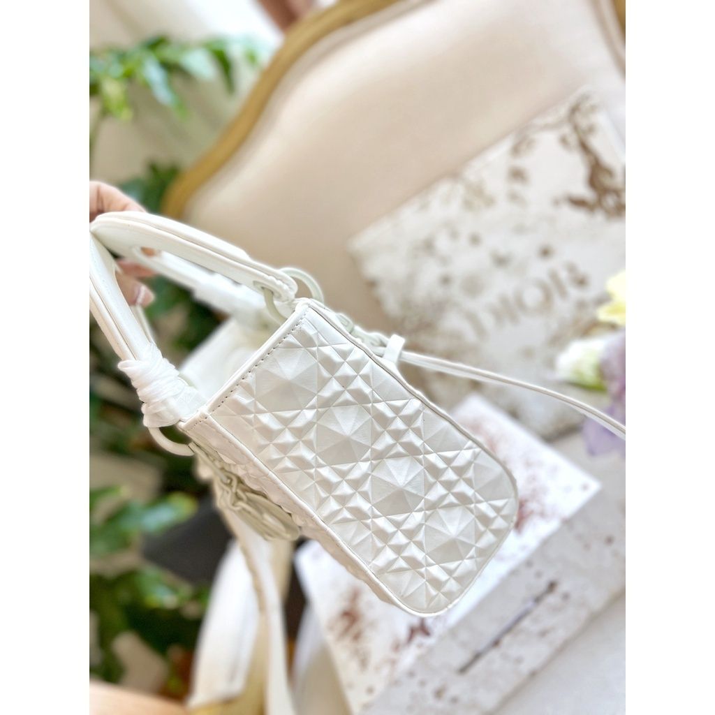 094848fbd5ef6c5a4208c9f1e2f24bea