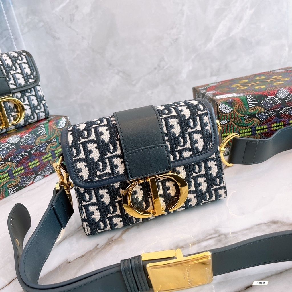 fae4a0401ab47220cd33ad649e3e29c7