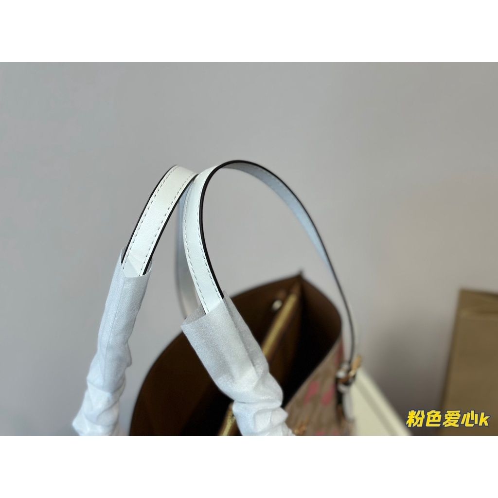 sg-11134201-7rbn5-lq4iytvl0vut7d