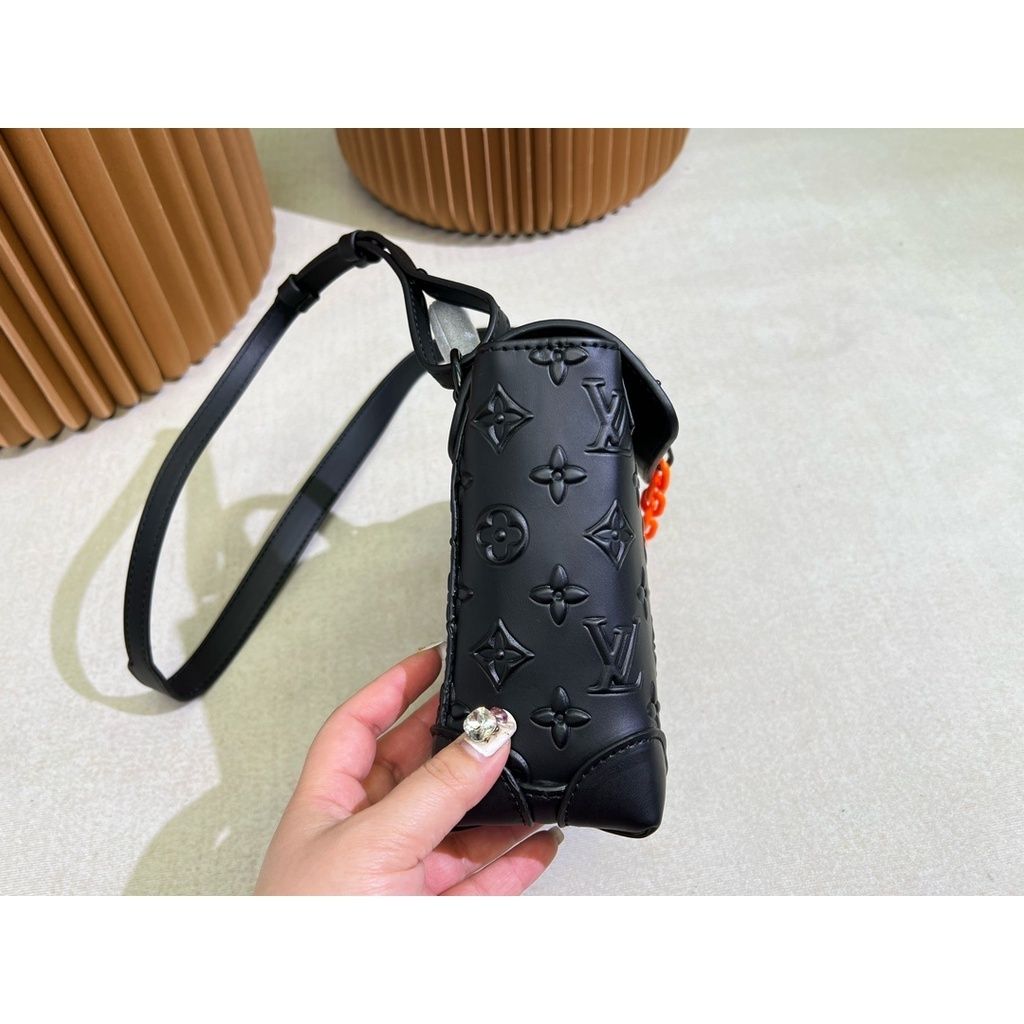 sg-11134201-7rblv-lq4jplw0b5pma7