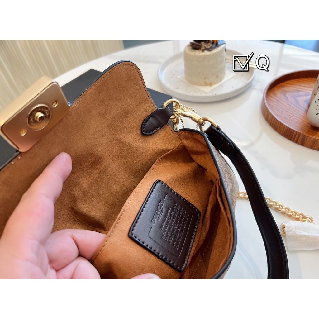 sg-11134201-22100-1o6at8881livc2