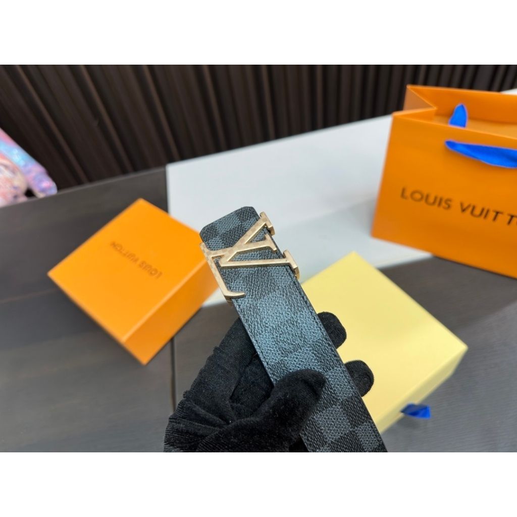 my-11134207-7r98y-lohyviwfxzrq89