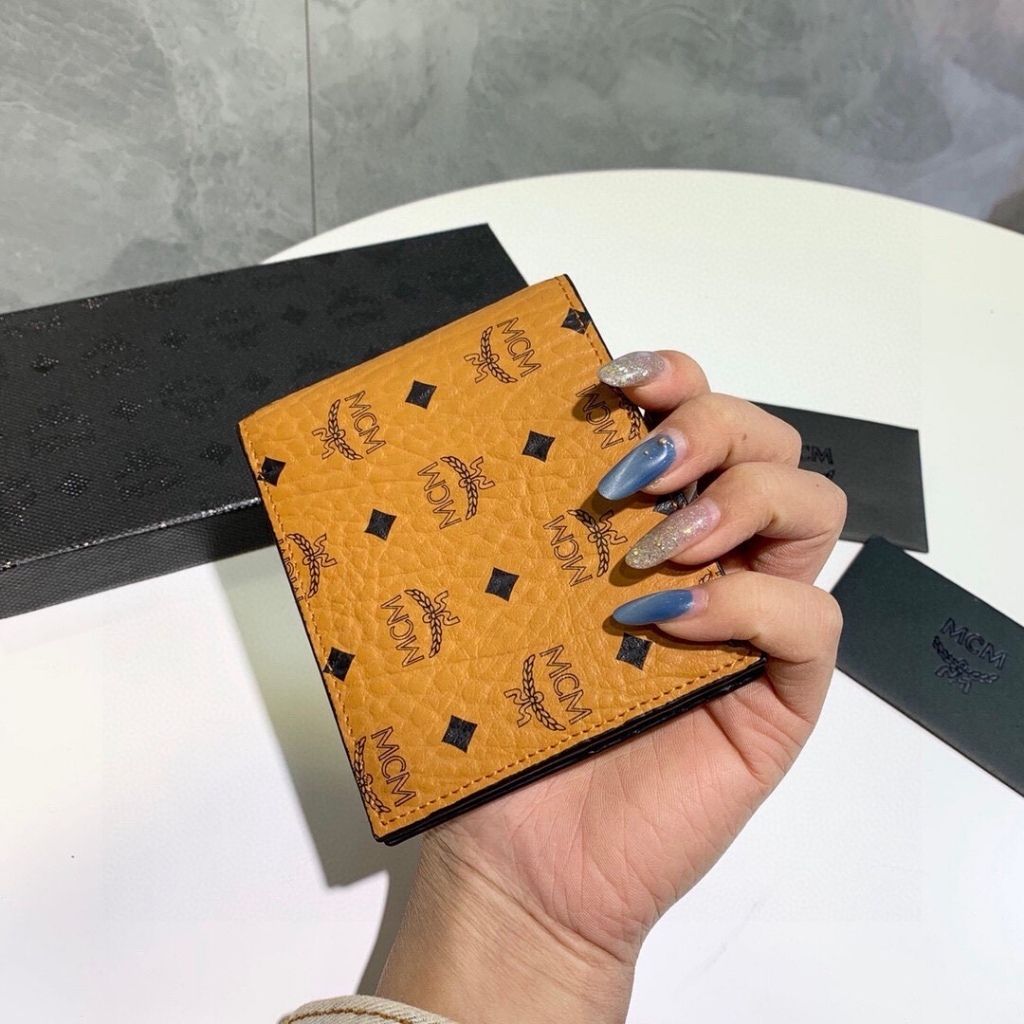 my-11134207-7r990-louqj8x0aphsee