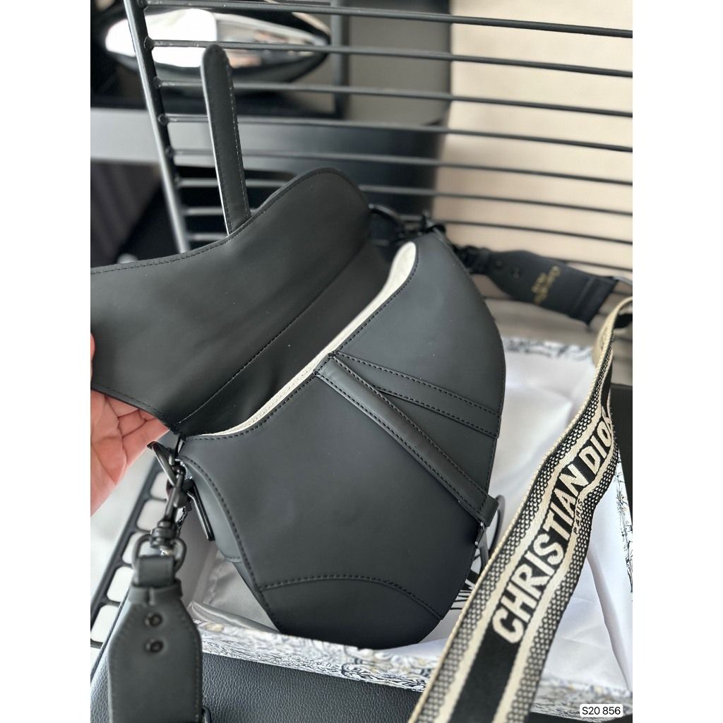 my-11134207-7r98u-loqlhfn46ff406