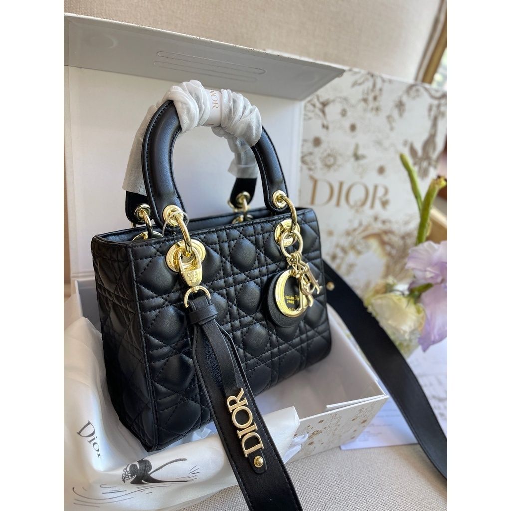 7e20225b569e5440d132493c4ff73e6c